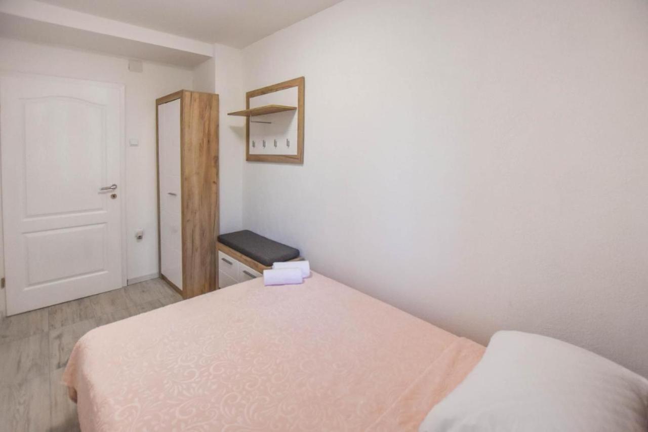 Suite Apartment Toni Poljana  Eksteriør billede